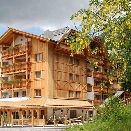 Campiglio Bellavista Hotel Madonna di Campiglio Exterior photo